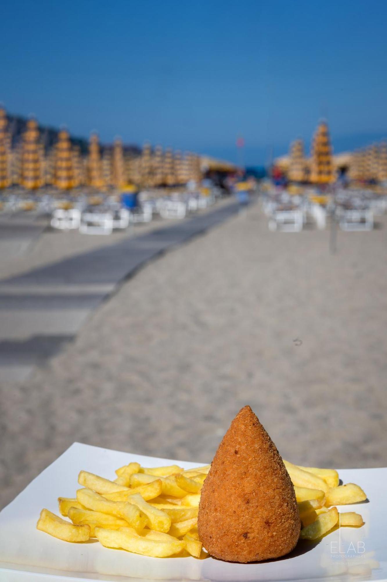 Hotel Sabbie d'Oro Giardini-Naxos Exterior foto